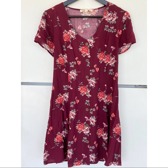 Rewind Dresses & Skirts - NEW Rewind Floral Summer Dress